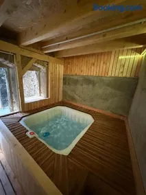 Gîte Région des Lacs - SPA et Sauna Privatif - Image 1