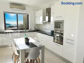 Fort Chambray Holiday Villas & Apartments - Image 3