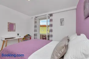 Sun&Sea 4 stars apartment - Image 3