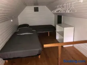Chalet autonome avec étang pleine nature - Image 3