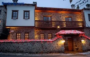 Nimbus Guesthouse - Image 1