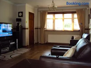 Birchwood Private Room for Homestay - Image 3