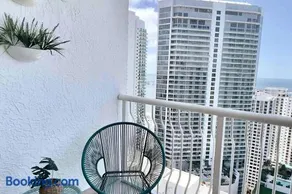 Brickell Center w/City & Bay View + FREE Parking! - Image 3