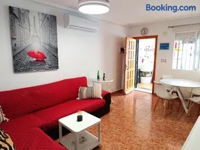 Alhambra Apartments - Image 3
