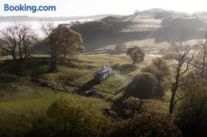 The Wagon, rustic off grid experience - Image 1