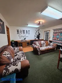 Howdy House - Image 2