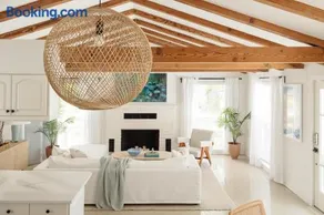 Coastal Retreat near Siesta Key Beach and Downtown - Image 1