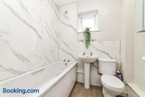 Oxford apartment - Image 2