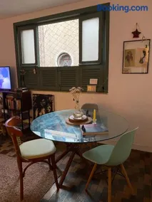 Quarto no Centro Histórico - Image 1