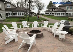 Lakeside Gull Lake Condo, Playground, Firepit, Boat Rentals - Image 2
