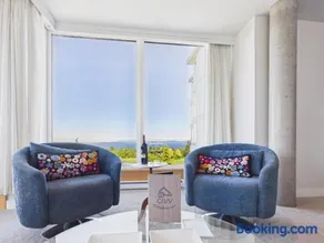 Panoramic Ocean & Fairway Views At Sayward Hill - Image 1