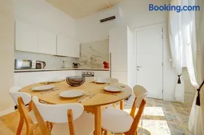 Exclusive Valletta Apart with Historic Charm by Buena Vista - Image 3