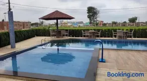 Flat Cerejeiras - Condomínio Privado - Image 3