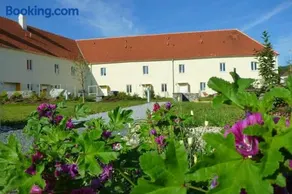 Ferienwohnungen im Kloster - Image 1