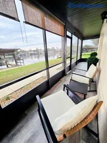 St. Johns Riverside Retreat - Image 2