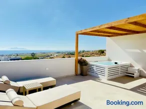 Nohēme Luxury Suites - Image 2
