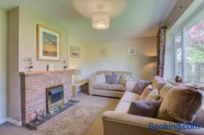 2 Bed in Burnham Market oc-652 - Image 3
