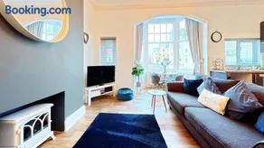 The Lookout at Scarborough - Stunning Seaview and Castle View - Near Amenities and Beach - Image 4