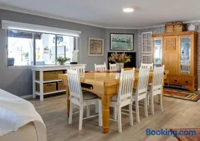 Corner Delight at Onrust Beach - Image 2