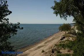 Brennan Beach Lakeview Park Model 1 - Image 1