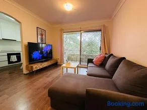 Tranquil Retreat in Chatswood - Image 1