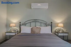 Aris Apartments - Image 2