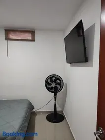 302-Cómodo y moderno apartamento de 2 habitaciones en la mejor zona céntrica de Ibagué - Image 4