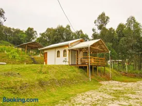 Cabana de Barro com Banheira Refúgio de Paz perto de Curitiba - Image 2