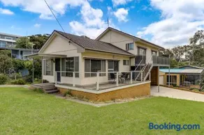 Stradbroke - Central Metung Escape - Image 1