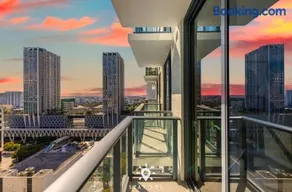 Urban Retreat -Private Balcony - Modern Miami - Image 1