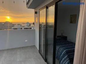 Habitación con Terraza Vista al Mar - Image 2