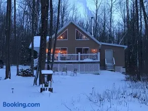 Hidden LakeFront Retreat - Image 4