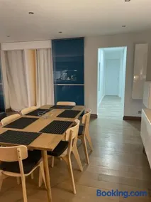 Appartement avec grande terrasse - Image 3