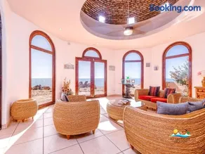Casa Serenity Beachfront Rental - Image 4