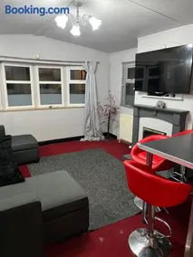 Cosy Caravan near the beach - Image 2