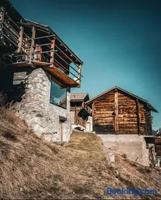 La Grange de Léonore - Maison de l'année, Valais - Image 1
