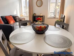 Bright apartment in the heart of Chimay, 40 m² with view - Image 1