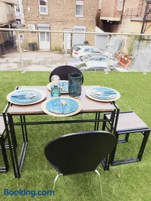 Deluxe Spacious Apartment in Chadwell Heath, London - Image 5