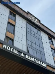 Graf Hotel - Image 2