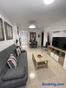Apartamento a estrenar en primera línea de playa en Magic World Marina Dor - Image 1