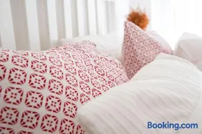 Cosy Apartment With Acropolis View - Image 3