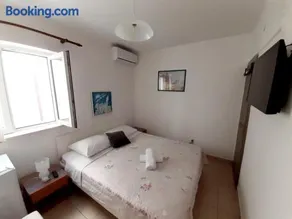 Apartment Luna Tribunj - Image 1