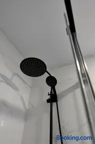 Victoria Apartment - Image 5