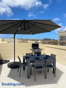 Brand New Designer Townhouse - Sunset Views - Image 1