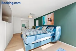 Exclusive spacious Apt. with garden in Zurich - Image 5