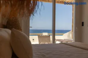 Pelagos Seaside Retreat Naxos - Image 2
