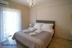 KYPARISSIA LUXURY HOME - Image 1