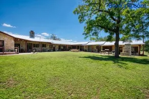 DH RIVER LODGE! Gather your herd here! - Image 2