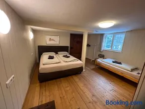 Wood Lodge - Image 2