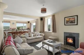 Spacious Home Private Parking & Garden Tintagel - Image 2